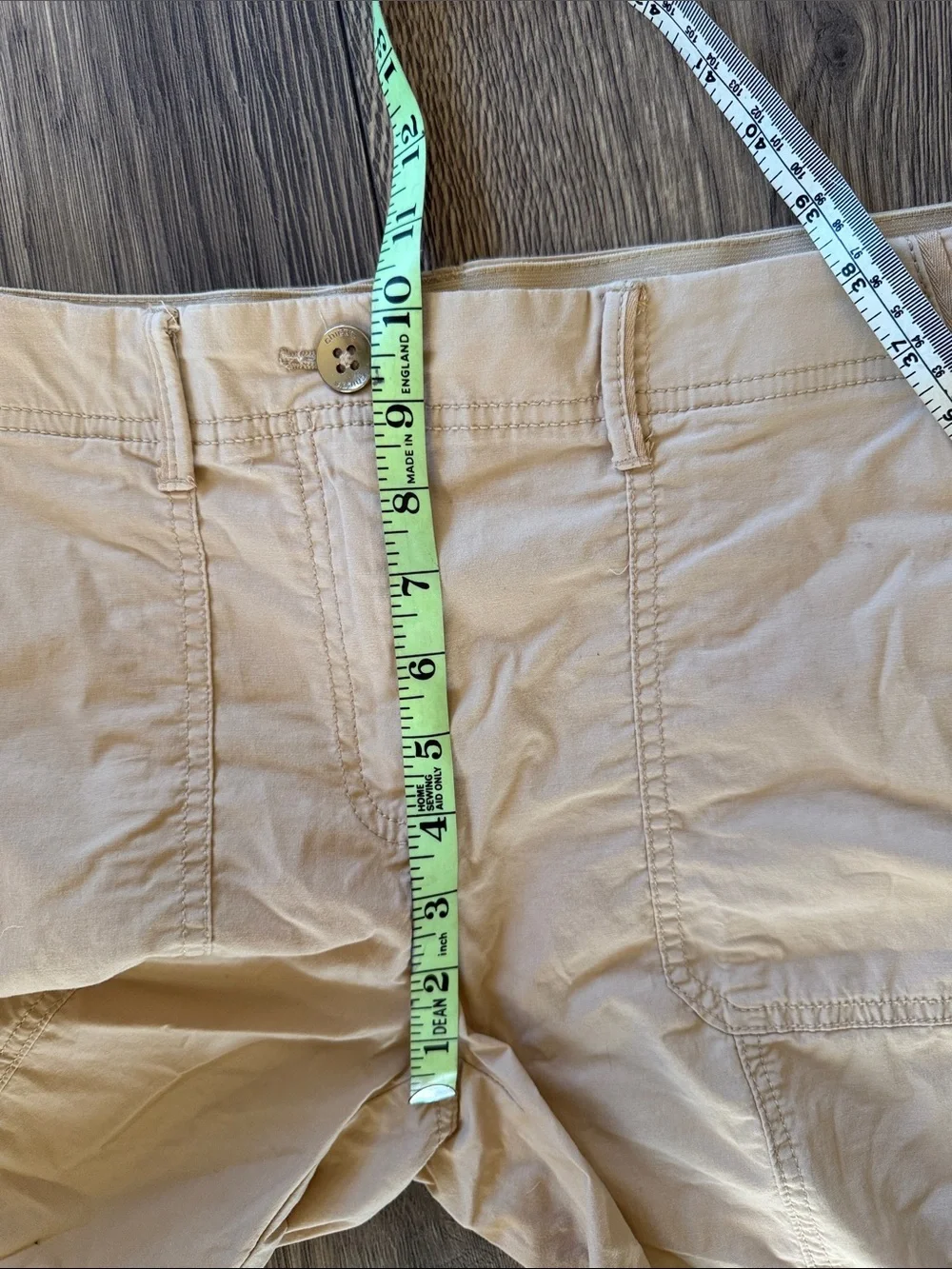 Chico’s Size 0 US 4 Beige Stretch Bermuda Shorts Cotton Spandex Mid Rise